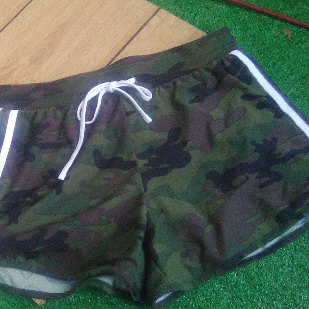 High wasted shorts